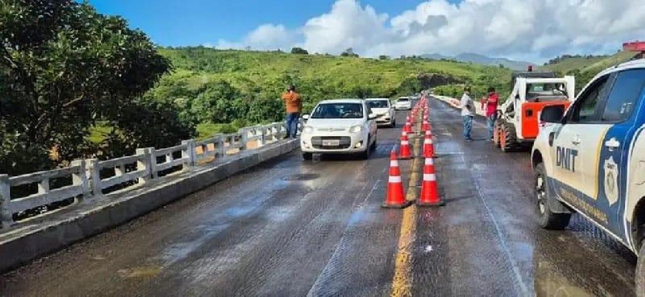 DNIT ESTABELECE NOVAS REGRAS DE TRÁFEGO DURANTE OBRAS DA PONTE DO RIO JEQUITINHONHA NA BR-101/BA