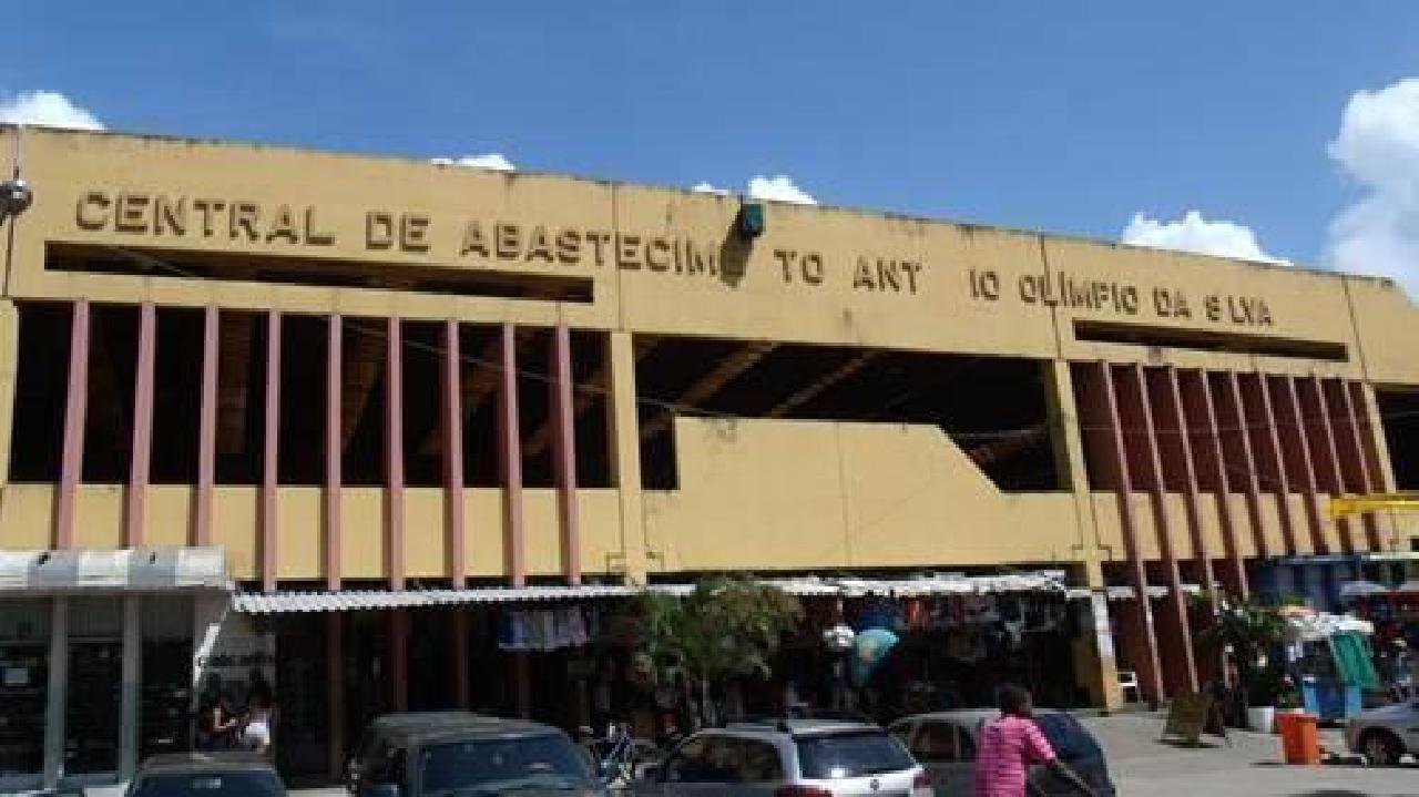 CÂMARA REALIZOU AUDIÊNCIA PÚBLICA SOBRE A CENTRAL DE ABASTECIMENTO DO MALHADO CÂMARA REALIZOU AUDIÊNCIA PÚBLICA SOBRE A CENTRAL DE ABASTECIMENTO DO MALHADO