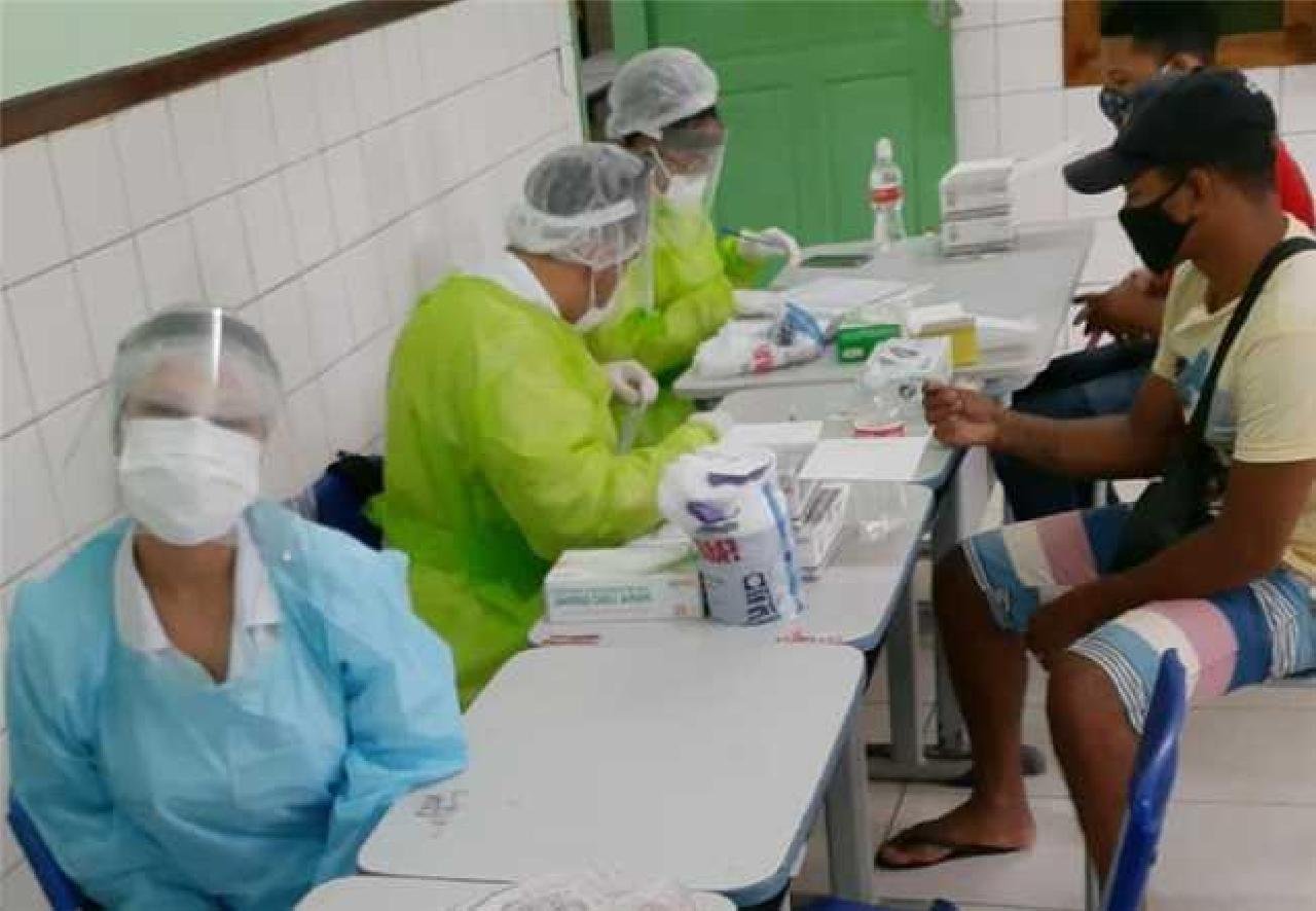 CERCA DE 40% DOS ALUNOS DA REDE ESTADUAL JÁ FORAM TESTADOS PARA A COVID-19 EM ILHÉUS CERCA DE 40% DOS ALUNOS DA REDE ESTADUAL JÁ FORAM TESTADOS PARA A COVID-19 EM ILHÉUS
