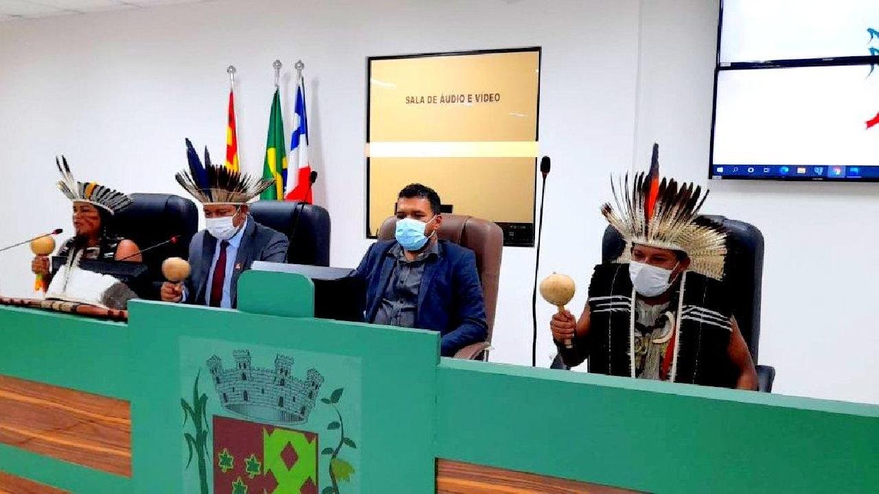 CÂMARA DE ILHÉUS CONSTITUI A FRENTE PARLAMENTAR EM DEFESA DOS POVOS TRADICIONAIS, INDÍGENAS E DE MATRIZES AFRICANAS CÂMARA DE ILHÉUS CONSTITUI A FRENTE PARLAMENTAR EM DEFESA DOS POVOS TRADICIONAIS, INDÍGENAS E DE MATRIZES AFRICANAS