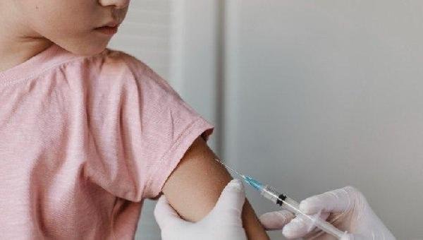 BAHIA RECEBERÁ 75 MIL DOSES DE VACINA CONTRA COVID-19 PARA CRIANÇAS DE 5 A 11 ANOS