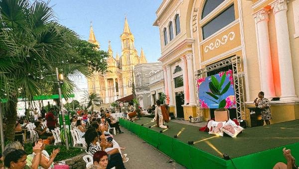 ILHÉUS FASHION DAY ABRE PROGRAMAÇÃO ALUSIVA AOS 50 ANOS DA CDL DE ILHÉUS