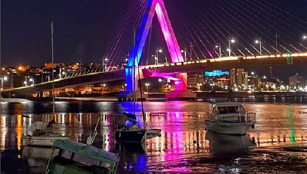 POPULAÇÃO COBRA MANUTENÇÃO DA ILUMINAÇÃO DA PONTE JORGE AMADO 