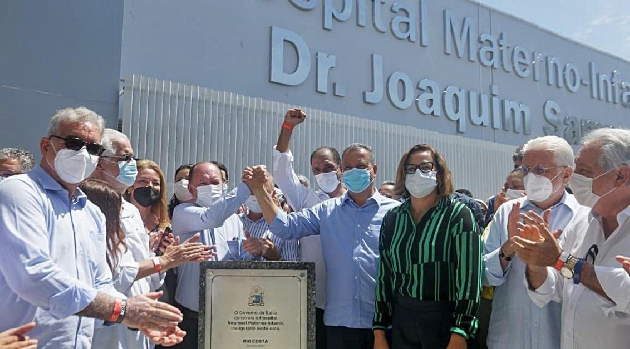 RUI INAUGURA HOSPITAL MATERNO INFANTIL E AUTORIZA INÍCIO DA OBRA DE LIGAÇÃO ENTRE ILHÉUS E ITABUNA 