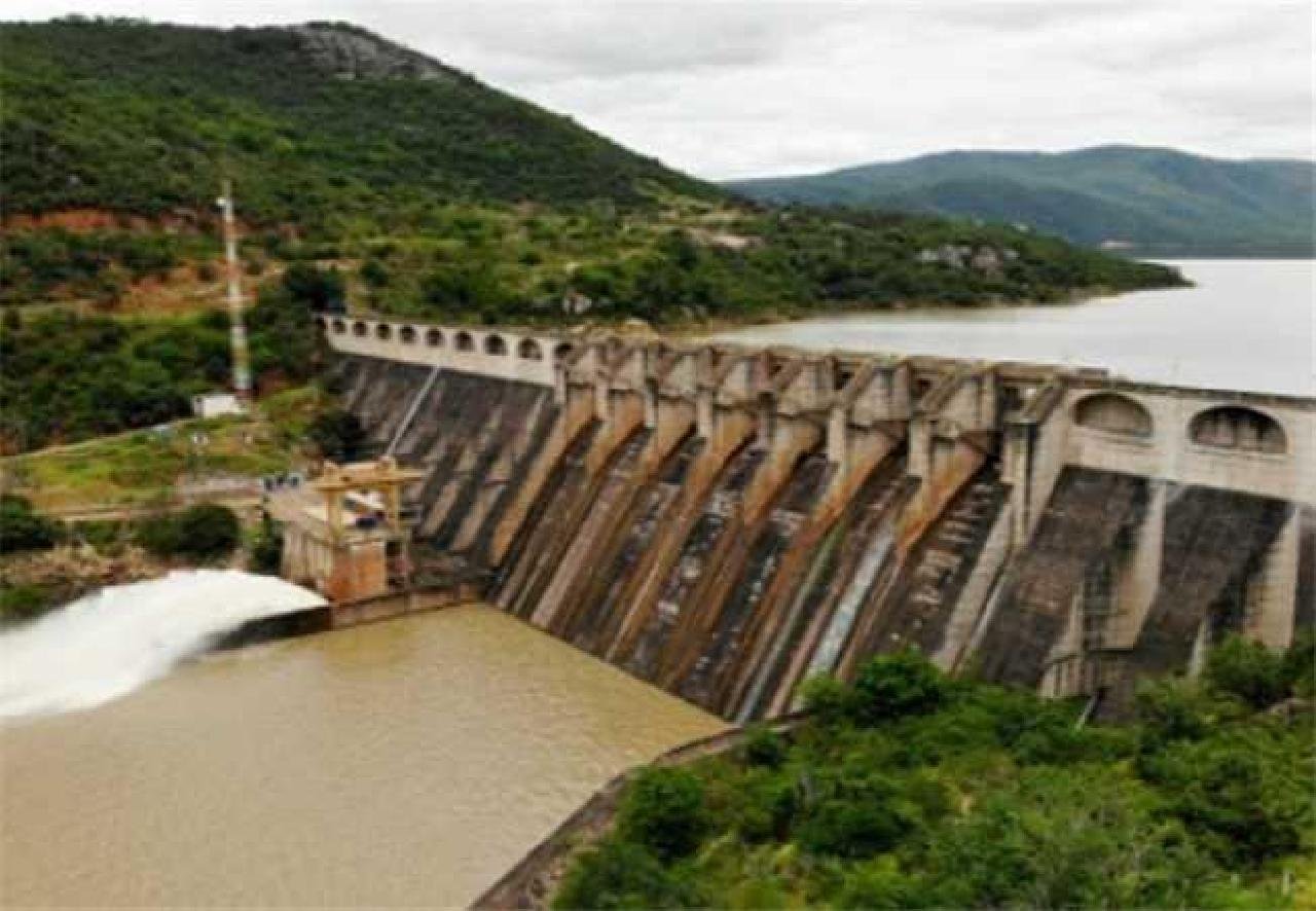 PREFEITURA DE ILHÉUS DESMENTE INFORMAÇÕES DE QUE AUMENTO DA VAZÃO DE BARRAGEM PODE ATINGIR A CIDADE PREFEITURA DE ILHÉUS DESMENTE INFORMAÇÕES DE QUE AUMENTO DA VAZÃO DE BARRAGEM PODE ATINGIR A CIDADE