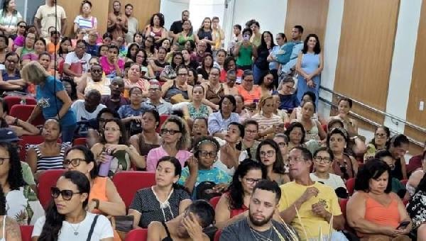 TRABALHADORES DA REDE MUNICIPAL DE ILHÉUS APROVAM PARALISAÇÃO PARA O DIA 15