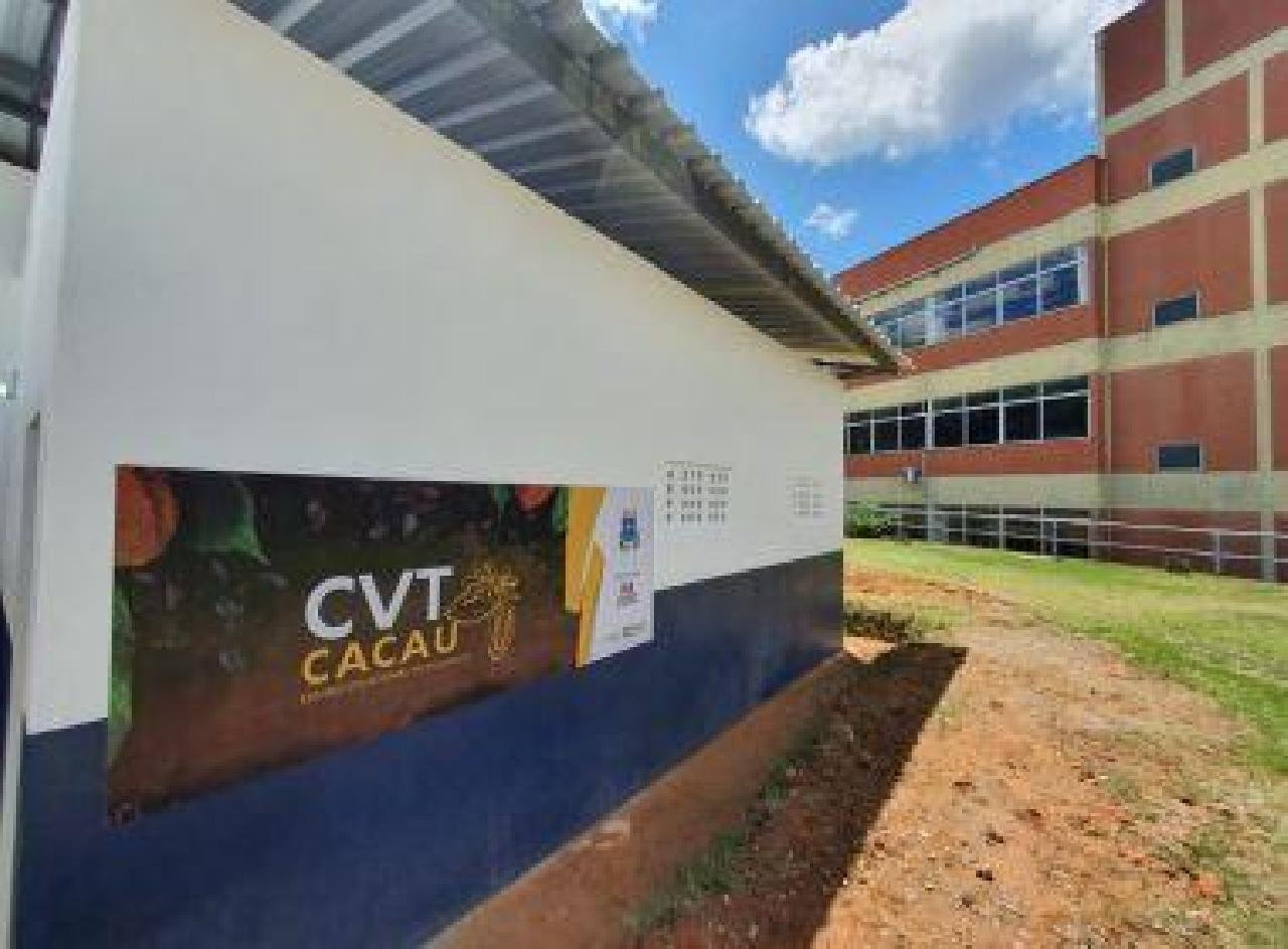 GOVERNO ESTADUAL INAUGURA CENTRO VOCACIONAL TECNOLÓGICO NO CAMPUS DA UESC