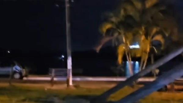 MORADORES DENUNCIAM ESCURIDÃO NO PARQUINHO DA SAPETINGA APÓS AÇÃO DA COELBA