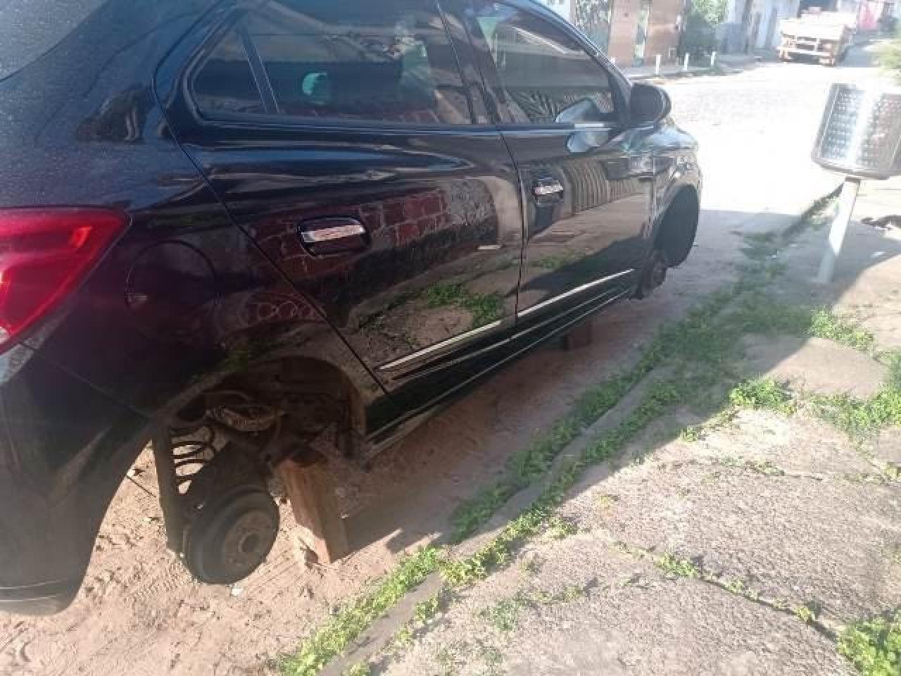 MODALIDADE DE FURTO PREOCUPA PROPRIETÁRIOS DE VEÍCULOS EM ILHÉUS MODALIDADE DE FURTO PREOCUPA PROPRIETÁRIOS DE VEÍCULOS EM ILHÉUS