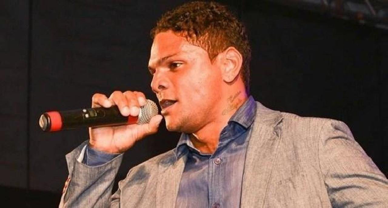 MORENO EM CRISTO LEVA GOLPE DE PRODUTOR E APELA NAS REDES SOCIAIS MORENO EM CRISTO LEVA GOLPE DE PRODUTOR E APELA NAS REDES SOCIAIS