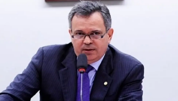FÉLIX MENDONÇA JÚNIOR NEGA IRREGULARIDADES APÓS SER CITADO EM NOVA FASE DA OVERCLEAN