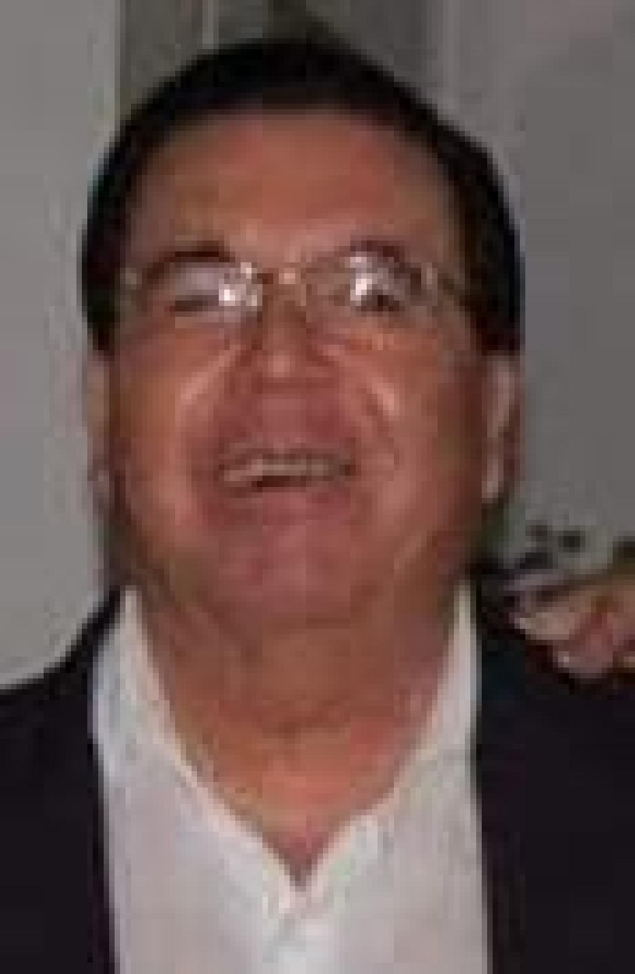 ITABUNA: MÉDICO MORRE DE COVID 8 DIAS APÓS O FILHO ITABUNA: MÉDICO MORRE DE COVID 8 DIAS APÓS O FILHO