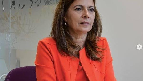 ADÉLIA ADMITE QUE PT "MOVIMENTA" SEU CORAÇÃO E SE COLOCA À DISPOSIÇÃO PARA ELEIÇÃO EM ILHÉUS 