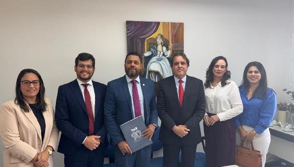 DIRETORIA DA OAB SUBSEÇÃO ILHÉUS DISCUTE DEMANDAS COM CORREGEDOR DO TJBA