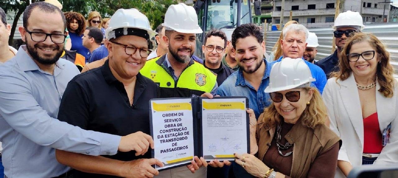 PREFEITO AUGUSTO CASTRO ASSINA ORDEM DE SERVIÇO E OBRAS DA ESTAÇÃO DE TRANSBORDO DO SISTEMA DE TRANSPORTE PÚBLICO DE ITABUNA SE INICIAM