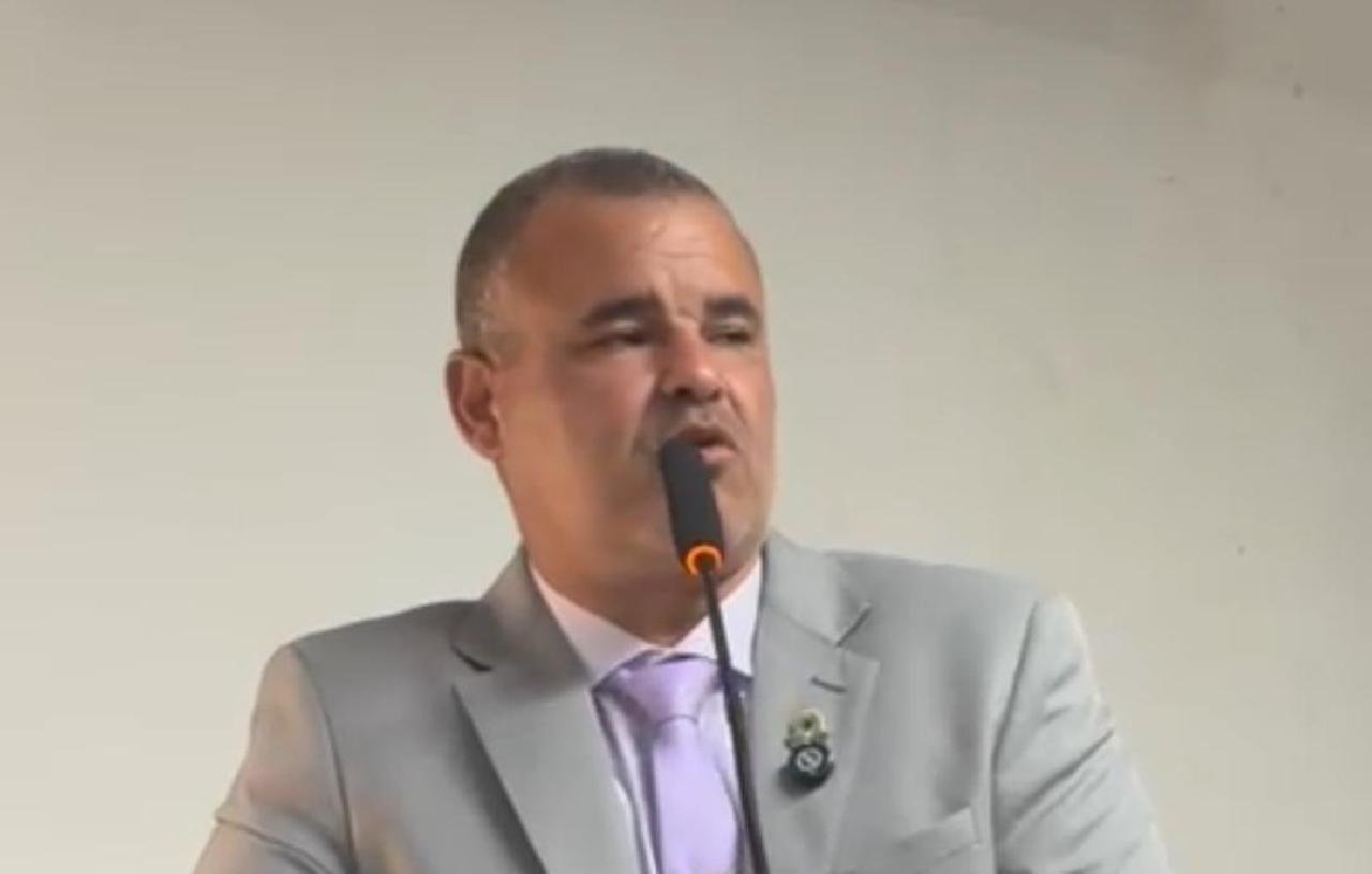 VEREADOR MÁRCIO BODÃO REVELA QUE PREFEITO VALDERICO TEMEU SER CASSADO PELA CÂMARA APÓS ELEIÇÃO DA MESA