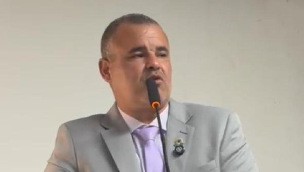 VEREADOR MÁRCIO BODÃO REVELA QUE PREFEITO VALDERICO TEMEU SER CASSADO PELA CÂMARA APÓS ELEIÇÃO DA MESA