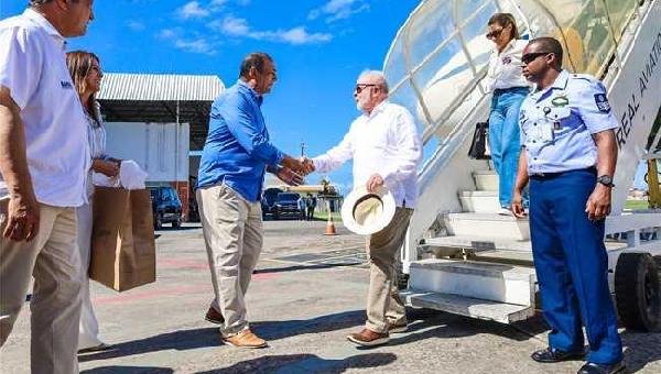 LULA DESEMBARCA EM ILHÉUS PARA VISITAR OBRAS DA FERROVIA OESTE-LESTE 