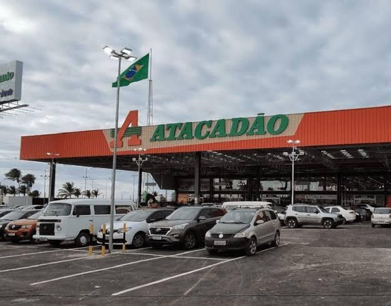 CLIENTE DENUNCIA QUE ATACADÃO DE ILHÉUS TÊM UM PREÇO NA PRATELEIRA E OUTRO NO CAIXA CLIENTE DENUNCIA QUE ATACADÃO DE ILHÉUS TÊM UM PREÇO NA PRATELEIRA E OUTRO NO CAIXA
