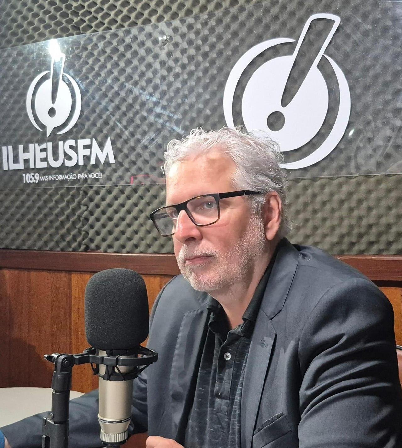 "FALAR QUE O AEROPORTO É O GARGALO DO TURISMO É JUSTIFICAR O QUE NÃO ESTAMOS FAZENDO", DIZ SECRETÁRIO MAURÍCIO TAVARES