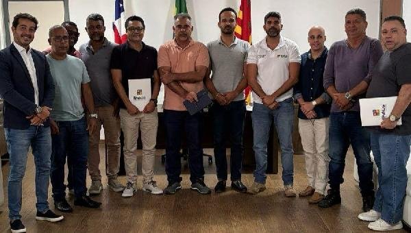 PREFEITURA DE ILHÉUS SE COMPROMETE EM COOPERAR PARA QUE RODOVIÁRIOS DA SÃO MIGUEL SEJAM CONTRATADOS POR EMPRESA QUE VAI ASSUMIR