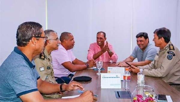 SEGURANÇA PÚBLICA É PAUTA DE REUNIÃO ENTRE PREFEITO MÁRIO ALEXANDRE E POLÍCIA MILITAR DA BAHIA