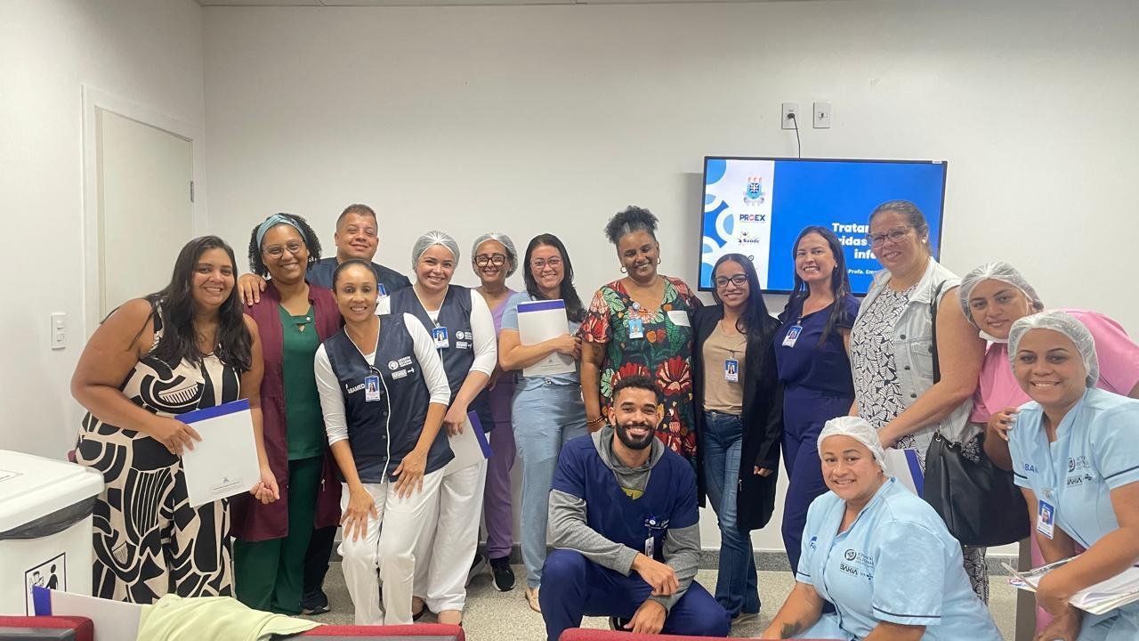 HOSPITAL REGIONAL COSTA DO CACAU CAPACITA PROFISSIONAIS PARA APERFEIÇOAR TRATAMENTO DE FERIDAS HOSPITAL REGIONAL COSTA DO CACAU CAPACITA PROFISSIONAIS PARA APERFEIÇOAR TRATAMENTO DE FERIDAS
