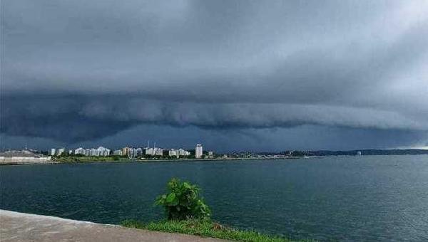 DEFESA CIVIL ALERTA PARA FORTES CHUVAS NESTA SEXTA-FEIRA EM ILHÉUS 