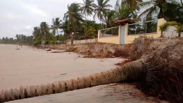 MARINHA EMITE ALERTA PARA RESSACA EM MAR DE ILHÉUS COM ONDAS DE ATÉ 3 METROS