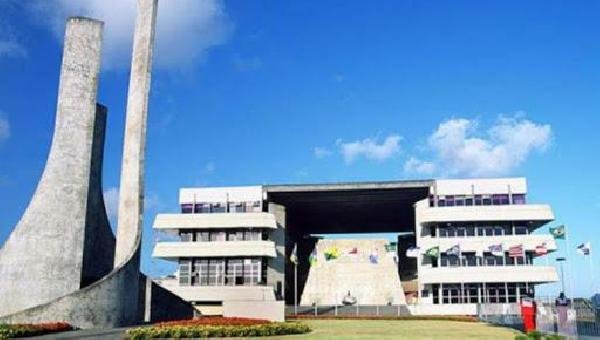 APÓS 20 SERVIDORES TESTAREM POSITIVO PARA COVID-19, AL-BA FECHA AS PORTAS NESTA SEMANA