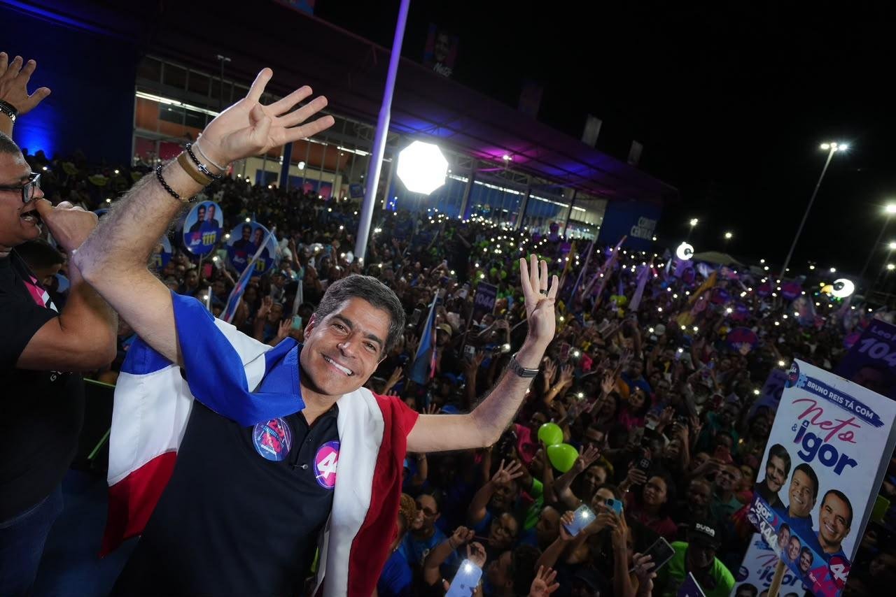 ACM NETO INAUGURA COMITÊ EM SALVADOR E DIZ VER “SENTIMENTO MUITO FORTE DE ESPERANÇA” NA BAHIA