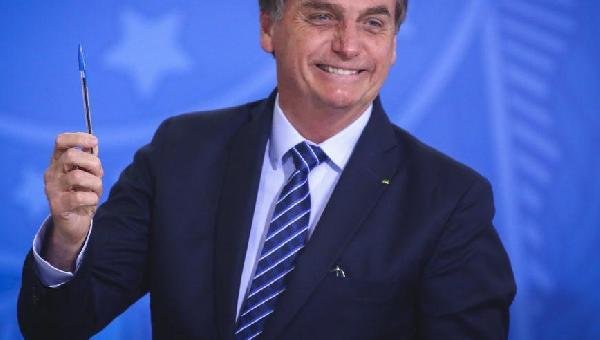 BOLSONARO DECIDE 'IMPLODIR' O INMETRO E ANUNCIA DEMISSÃO DE TODA A DIRETORIA DO ÓRGÃO