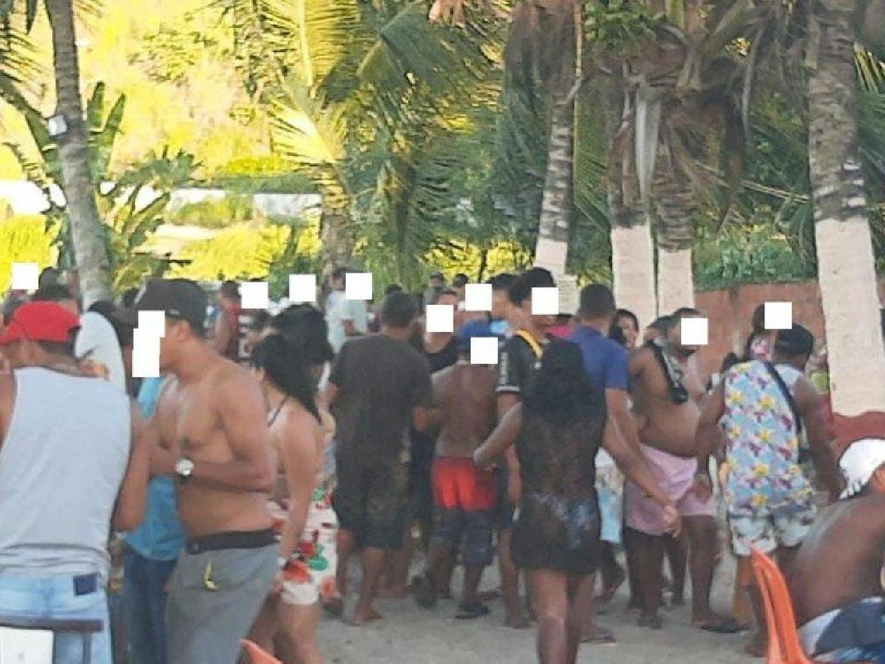 POLÍCIA MILITAR ENCERRA FESTA COM MULTIDÃO NA BOCA DA BARRA, EM ILHÉUS 