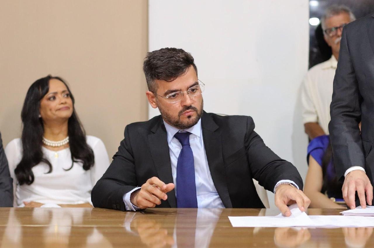 SERVIDORAS APROVADAS NO CONCURSO DE 2016 SÃO NOMEADAS APÓS DECISÃO JUDICIAL SERVIDORAS APROVADAS NO CONCURSO DE 2016 SÃO NOMEADAS APÓS DECISÃO JUDICIAL