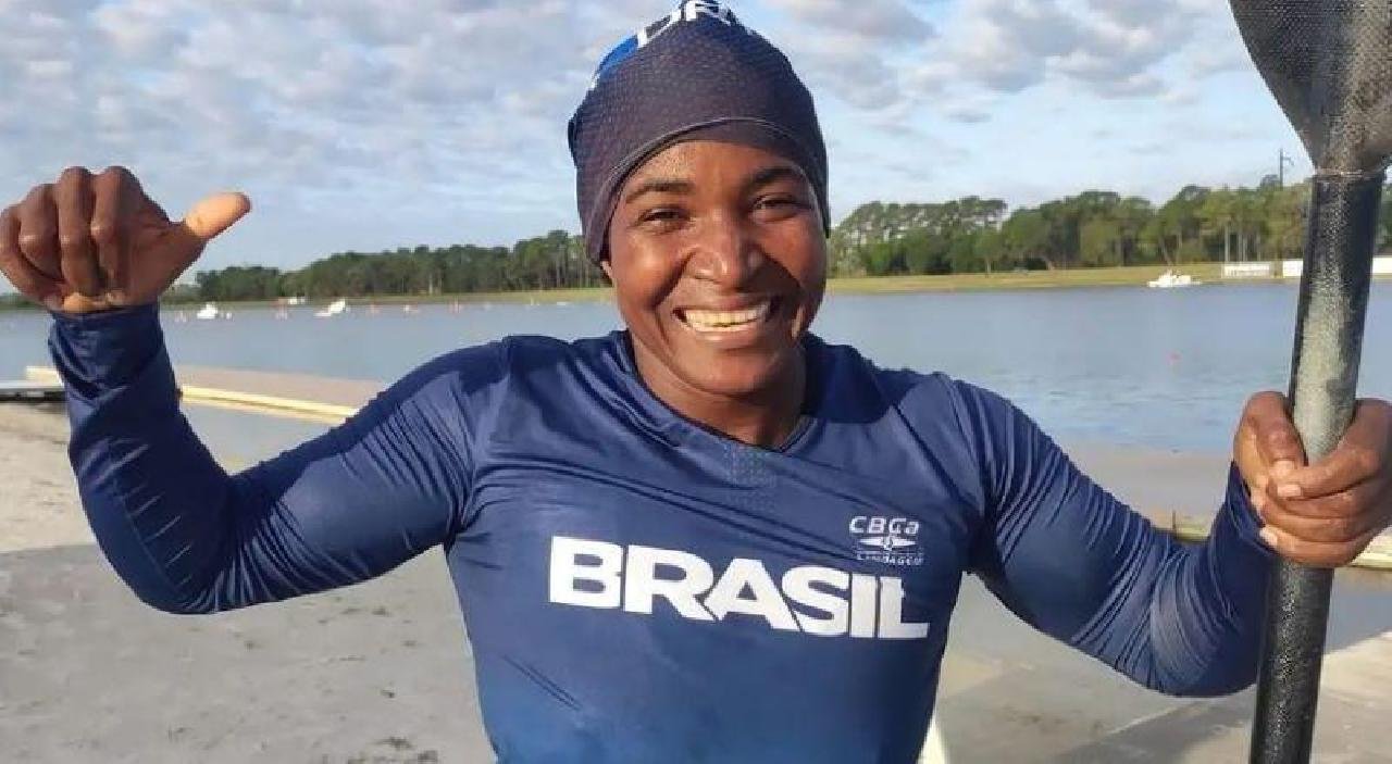 CANOÍSTA DE ITACARÉ GARANTE 3ª VAGA PARA COMPETIR EM PARIS CANOÍSTA DE ITACARÉ GARANTE 3ª VAGA PARA COMPETIR EM PARIS