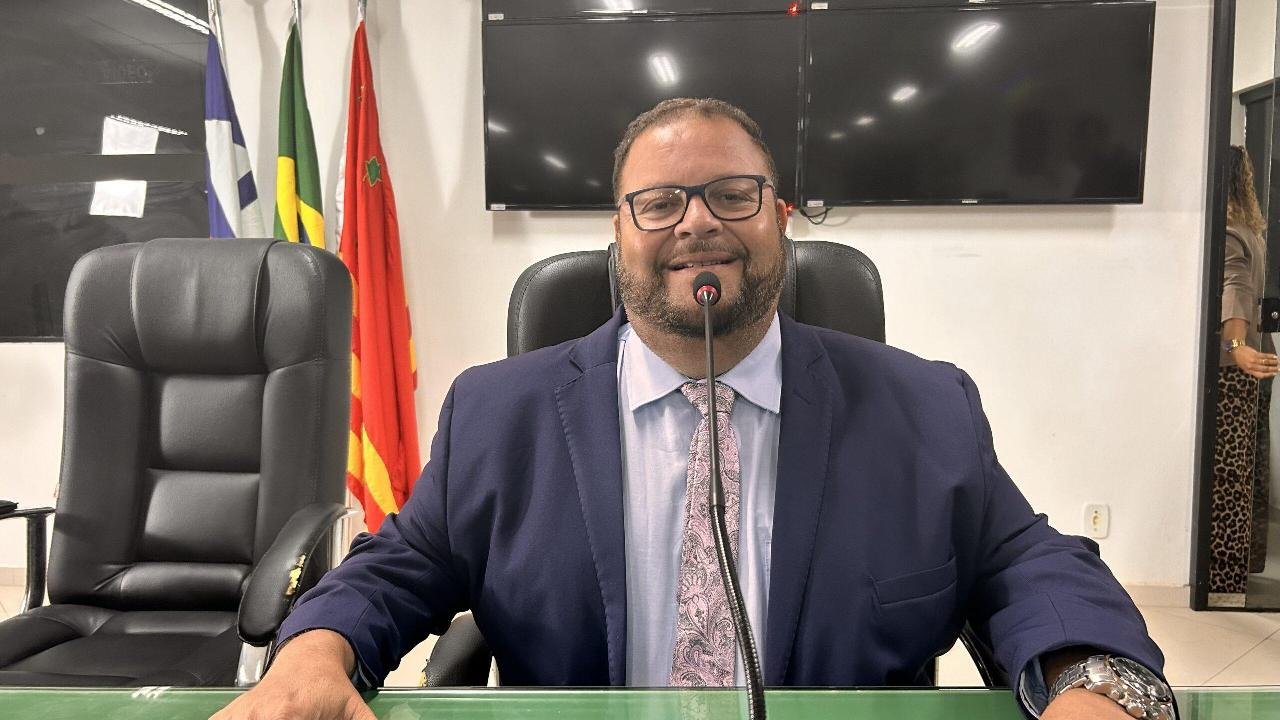 VEREADOR NAL ARAUJO ASSUME AS COMISSÕES DE FINANÇAS, ORÇAMENTO, OBRAS, SERVIÇOS PÚBLICOS E DEFESA DO CONSUMIDOR VEREADOR NAL ARAUJO ASSUME AS COMISSÕES DE FINANÇAS, ORÇAMENTO, OBRAS, SERVIÇOS PÚBLICOS E DEFESA DO CONSUMIDOR
