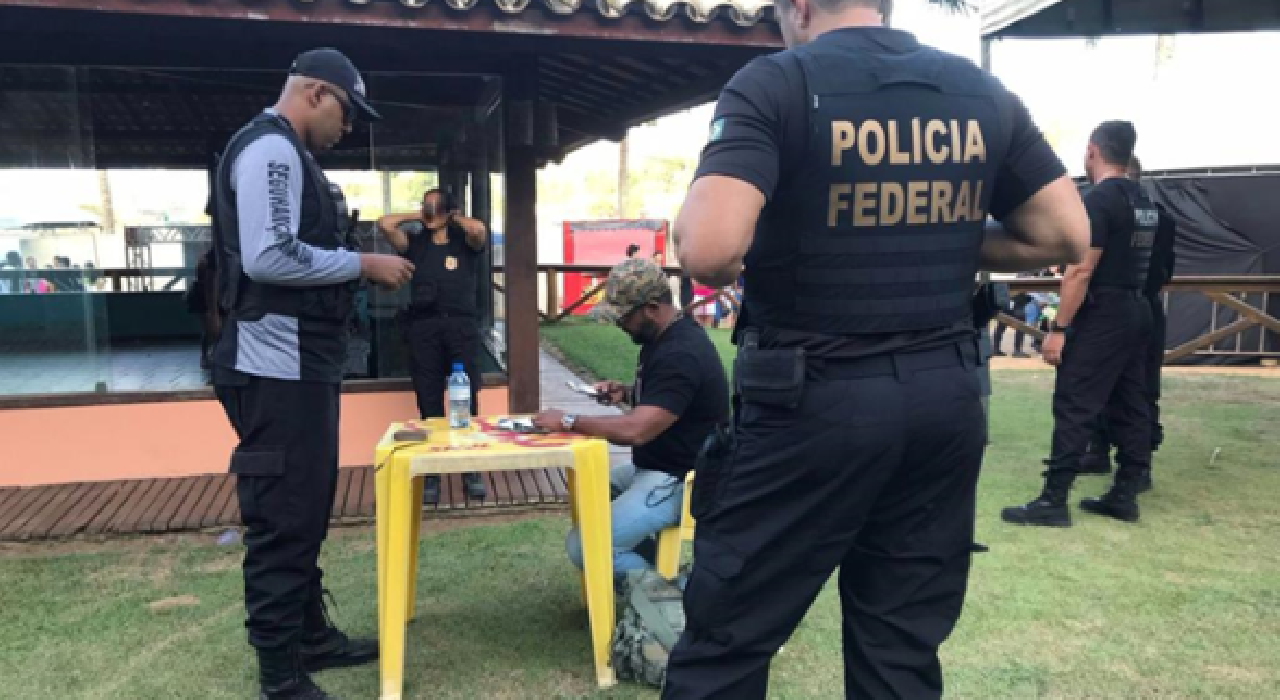 PF DEFLAGRA OPERAÇÃO VISANDO FISCALIZAÇÃO DE E EVENTOS COM SEGURANÇA IRREGULAR EM ILHÉUS PF DEFLAGRA OPERAÇÃO VISANDO FISCALIZAÇÃO DE E EVENTOS COM SEGURANÇA IRREGULAR EM ILHÉUS