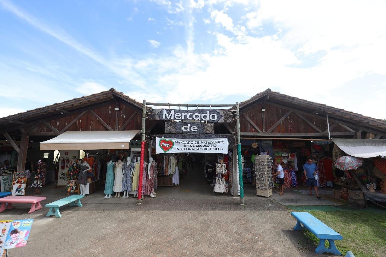 MERCADO DE ARTESANATO DE ILHÉUS PASSA POR REQUALIFICAÇÃO E APOSTA NA CAPACITAÇÃO PARA ATRAIR TURISTAS DE CRUZEIROS