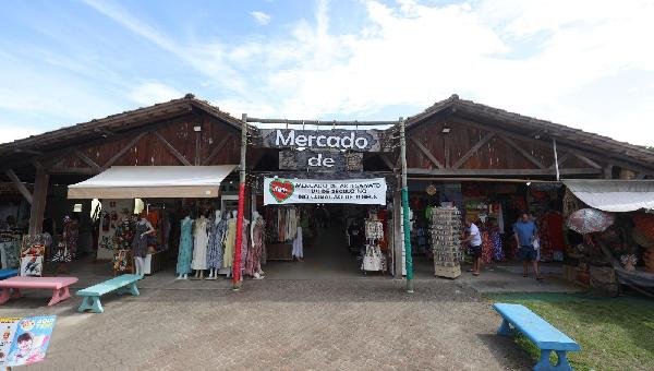 MERCADO DE ARTESANATO DE ILHÉUS PASSA POR REQUALIFICAÇÃO E APOSTA NA CAPACITAÇÃO PARA ATRAIR TURISTAS DE CRUZEIROS