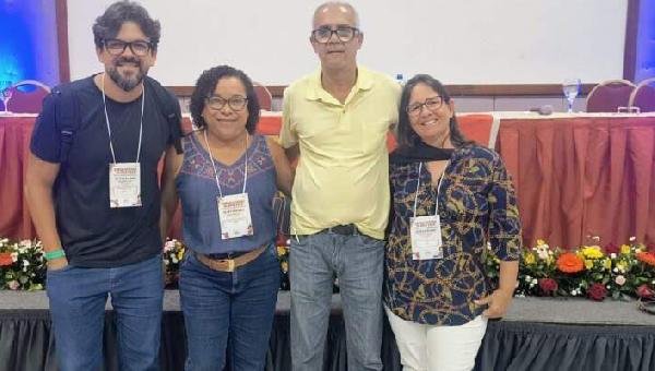 CONSELHO ESTADUAL DA APLB REÚNE REPRESENTANTES DE DIVERSAS REGIÕES DA BAHIA, EM SALVADOR
