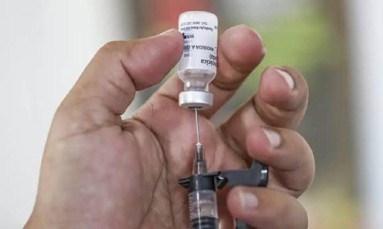 PREFEITURA DE ITABUNA RECEBE 1º LOTE DA VACINA PNEUMO 20 PARA IDOSOS ACIMA DE 85 ANOS