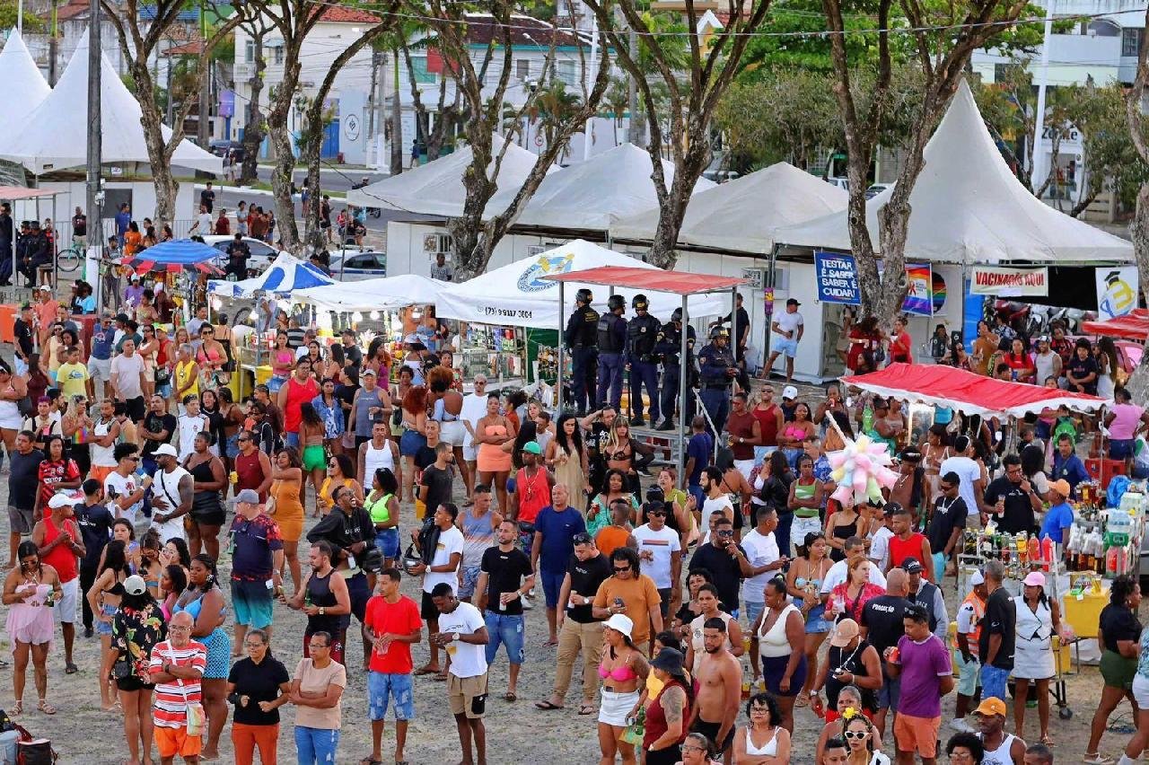 10ª MARCHA DO ORGULHO LGBTQIAPN+ REUNIU DIVERSIDADE, PREVENÇÃO E CULTURA EM ILHÉUS