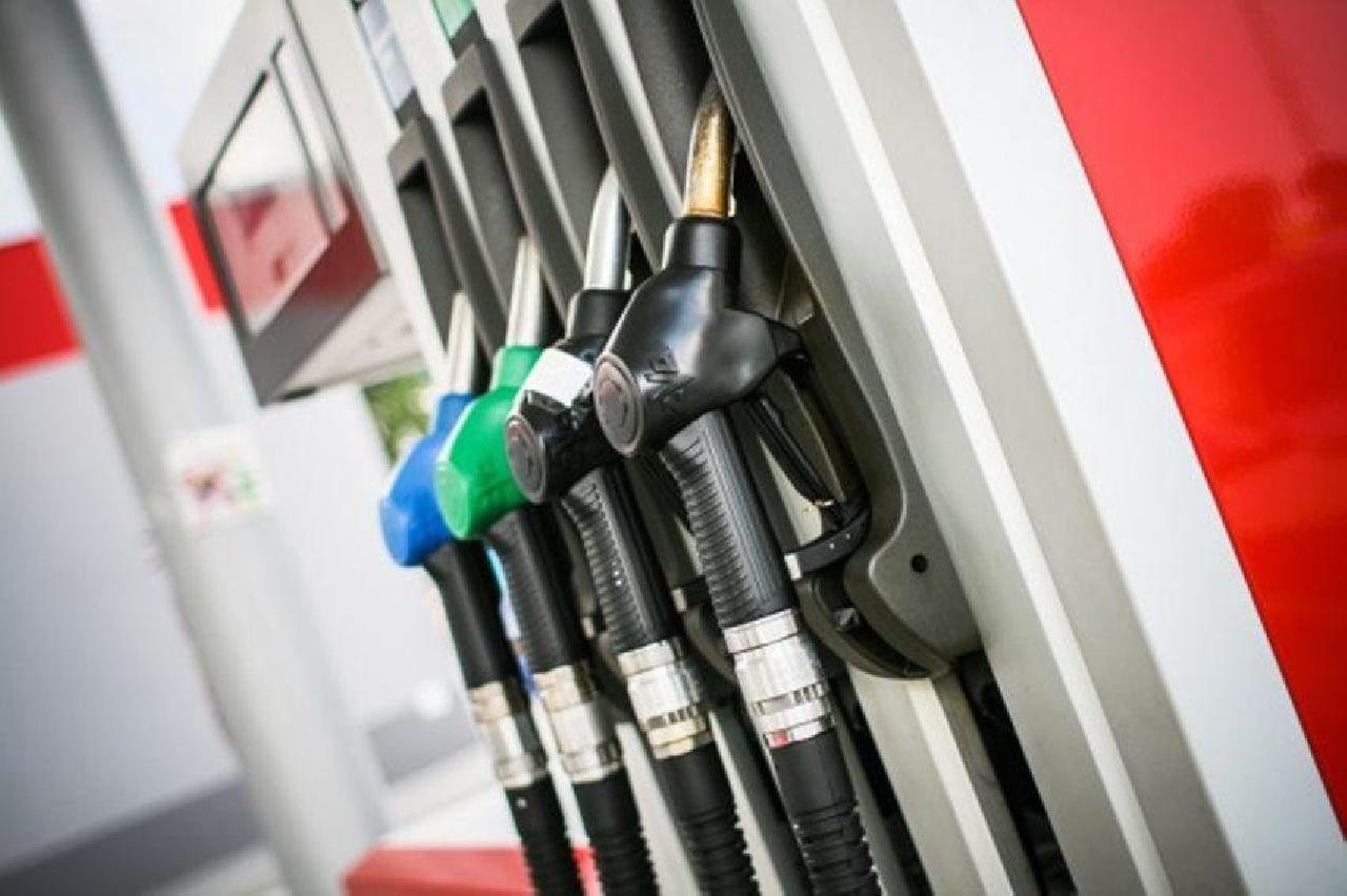 GASOLINA E DIESEL FICAM MAIS CAROS NA BAHIA GASOLINA E DIESEL FICAM MAIS CAROS NA BAHIA